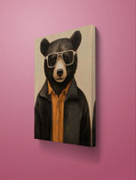 Tableau représente un ours noir anthropomorphe